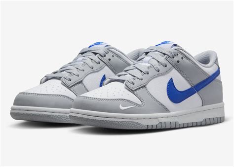 white nike dunks|nike dunk low blue white.